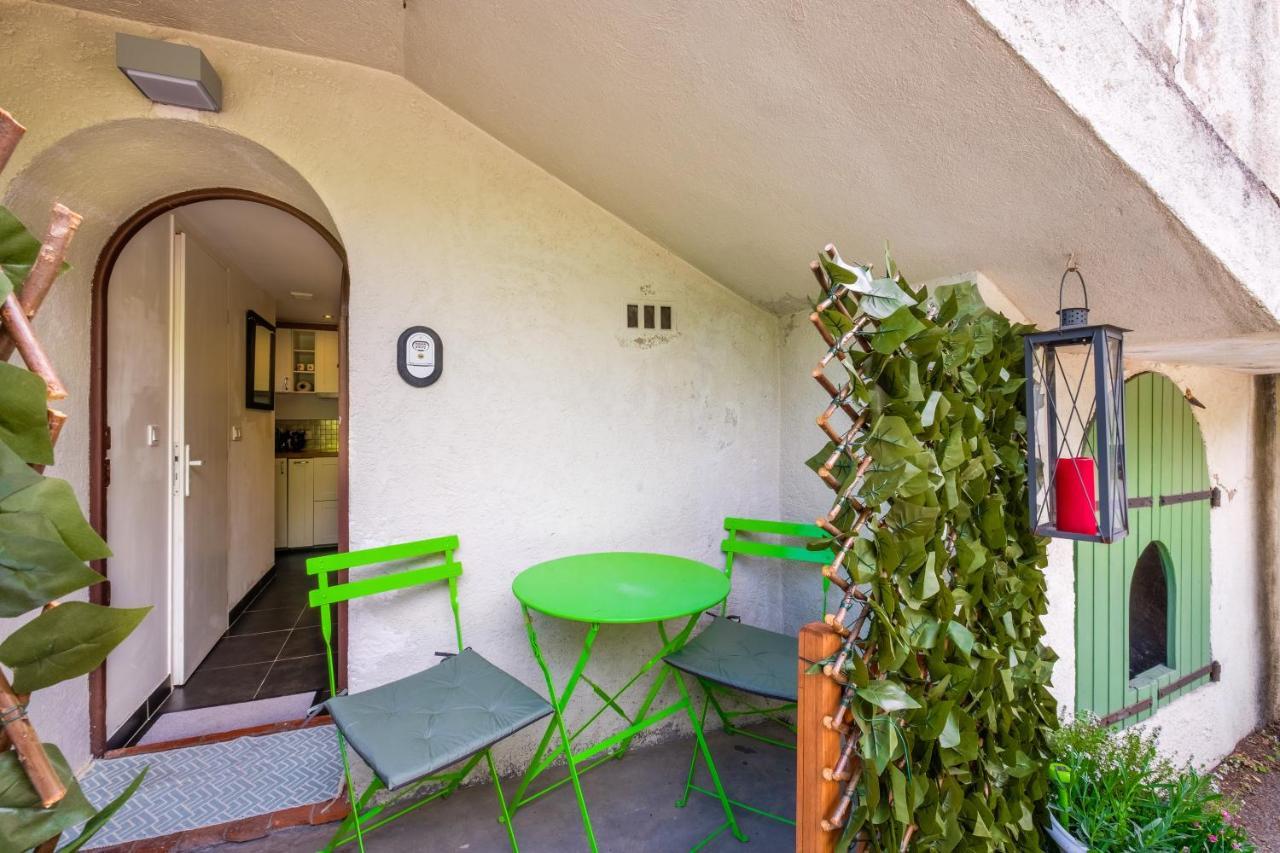 Bas De Villa, Piscine, 3 Etoiles Saint-Paul-de-Vence Kültér fotó