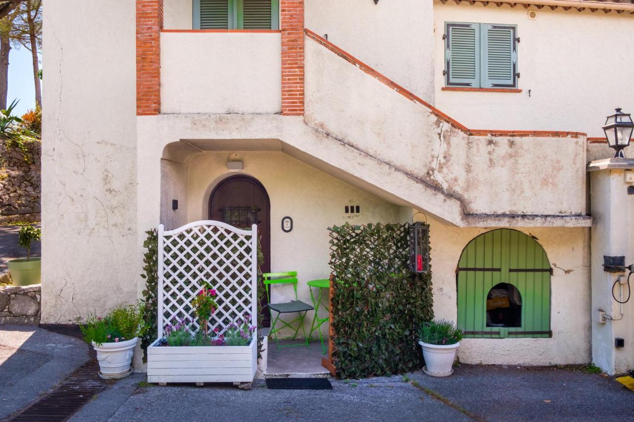 Bas De Villa, Piscine, 3 Etoiles Saint-Paul-de-Vence Kültér fotó